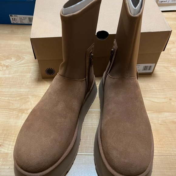 - ugg classic dipper boots - Picture 2 of 7